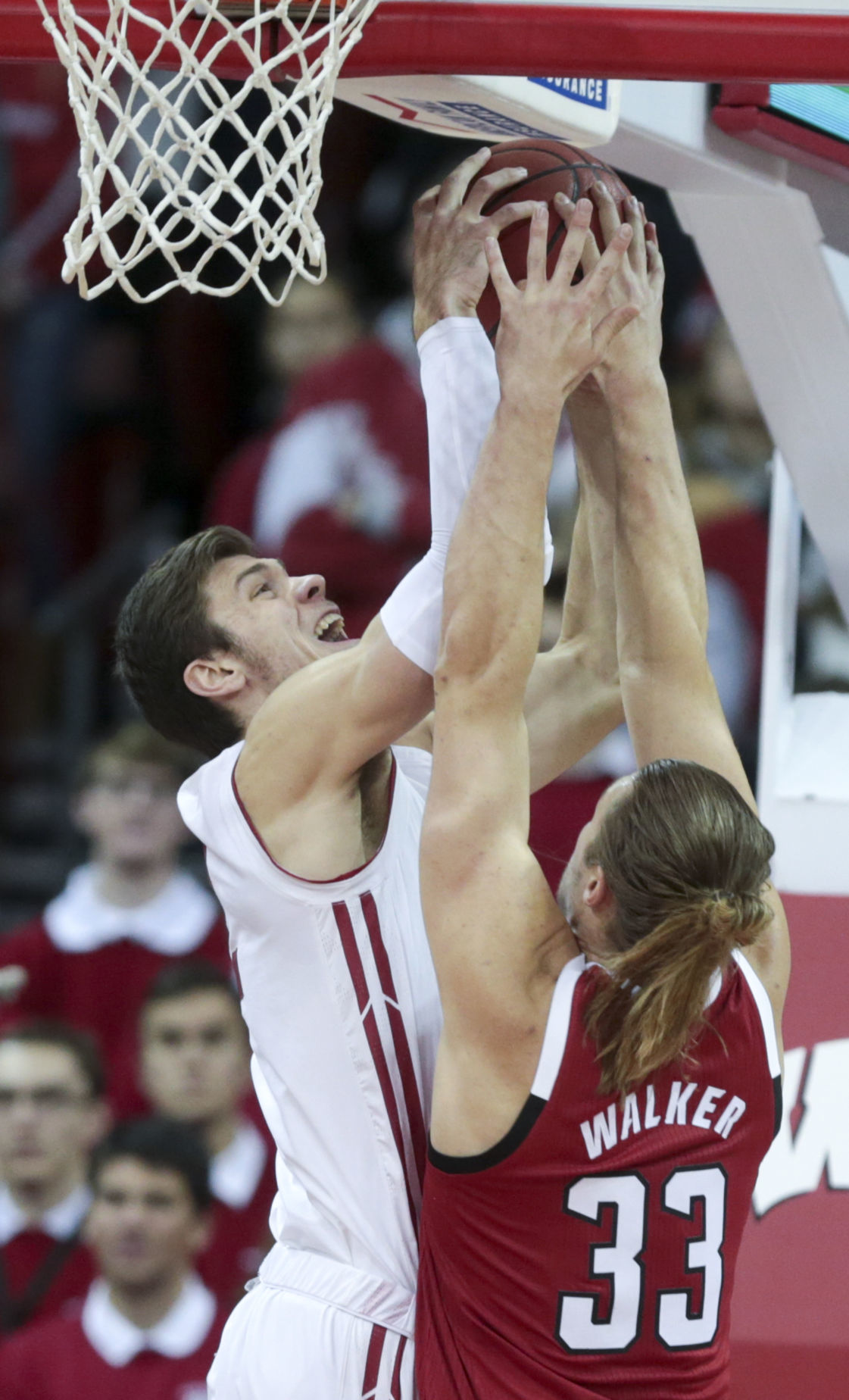 Badgers 79, Wolfpack 75